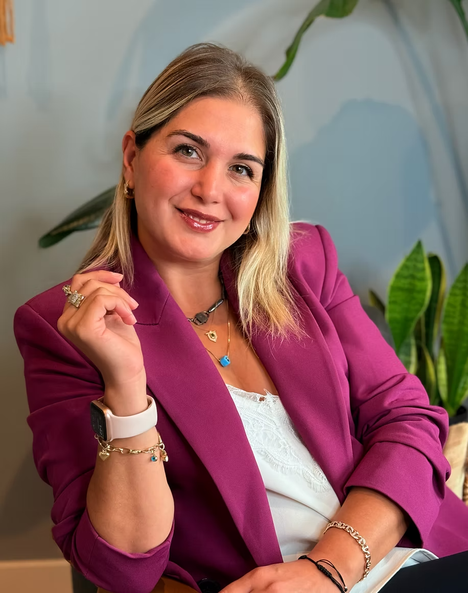 Dr. Özge Kantaş portresi