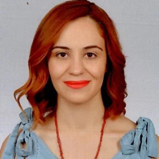 Dr. Burcu Tekeş portresi